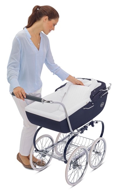 Inglesina Classica Pram - Reclinable headrest Inglesina Classica Pram - Reclinable headrest