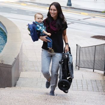 Baby Jogger City Mini GT Baby Jogger City Mini GT is very light and we can carry it in one hand