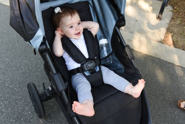 britax b free travel system review