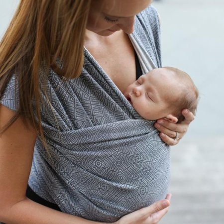 can you carry a newborn in a baby carrier