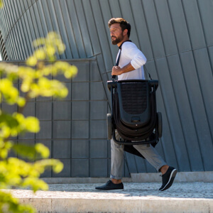 Joolz Hub - equipped with carry strap Joolz Hub - equipped with carry strap