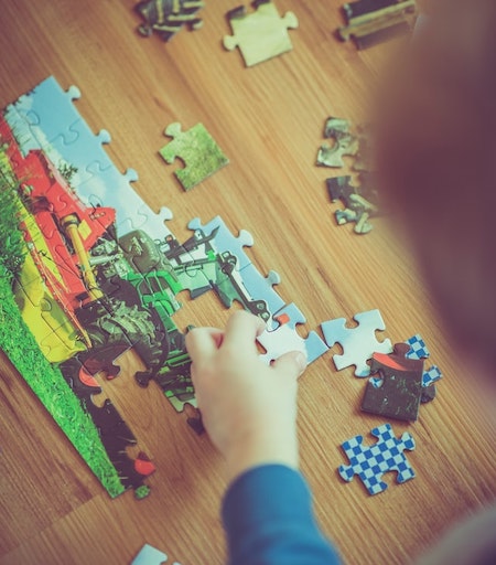 Jigsaw puzzles for kids - training for logical thinking and problem-solving for toddlers. As the child gets older you can use jigsaw puzzles with more elements