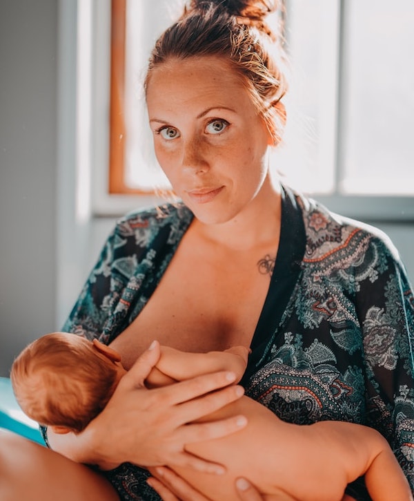 What are the pros and cons of breastfeeding? What are the pros and cons of breastfeeding