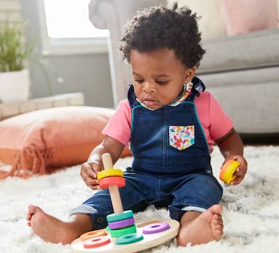 flexible stacker with wooden rings