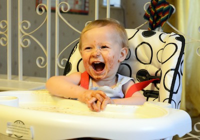 Is BLW more messy than traditional weaning?