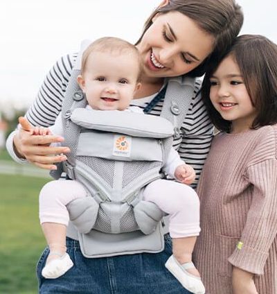 Ergobaby Omni 360 Ergobaby Omni 360 is one of the best front facing baby carriers, ergo baby carrier front facing