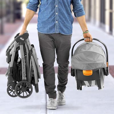 CHicco mini bravo plus combo is easy to carry